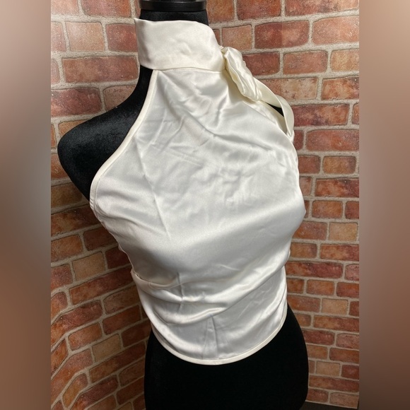 NWT White sleeveless top back tie size M - Picture 2 of 5